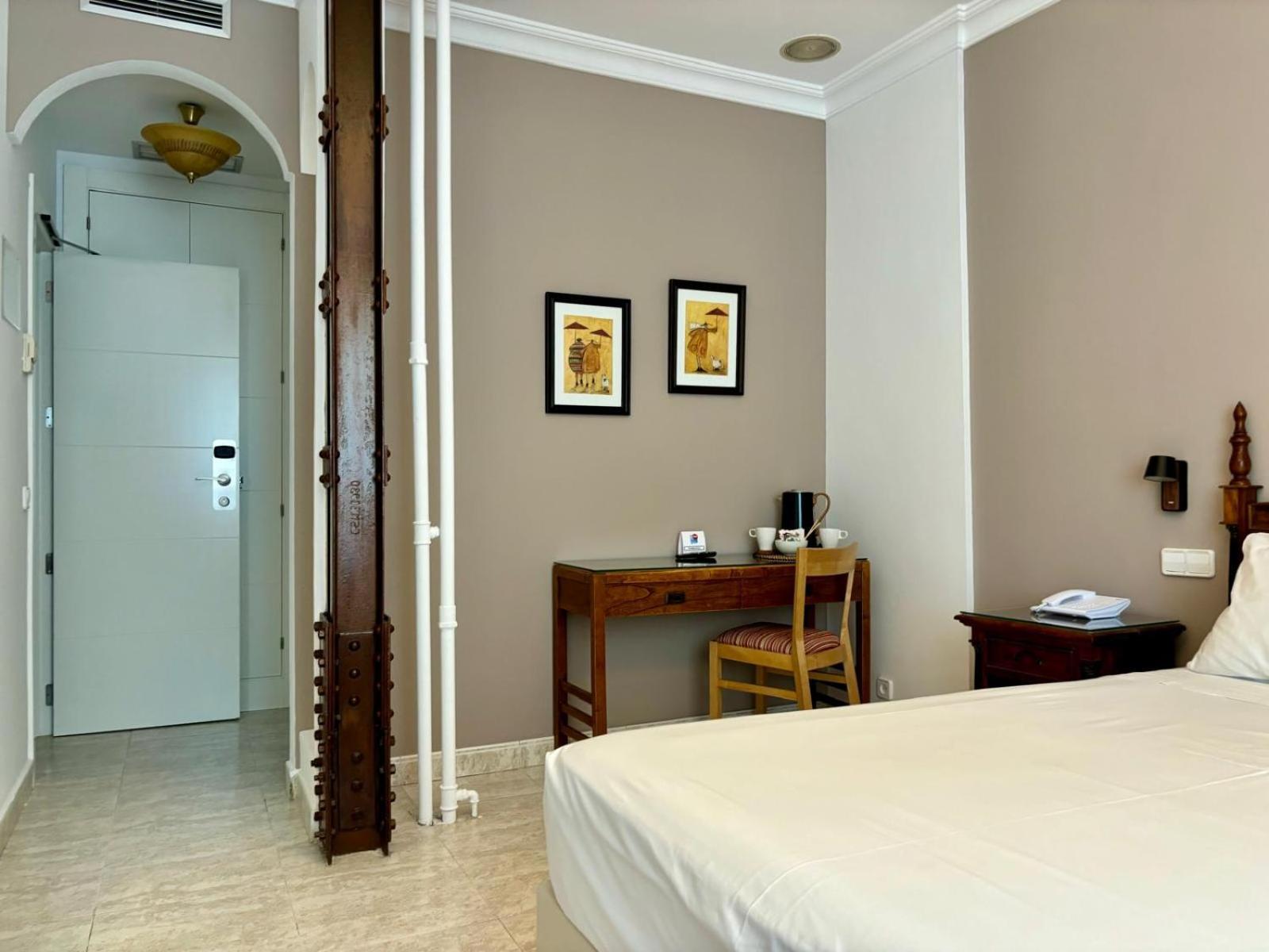 Hostal Barrera Madrid Extérieur photo
